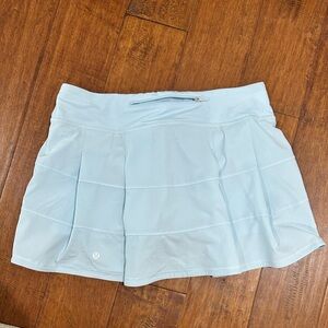 NWOT Icy Blue Pace Rival Skirt. Long inseam 15” Size 8
